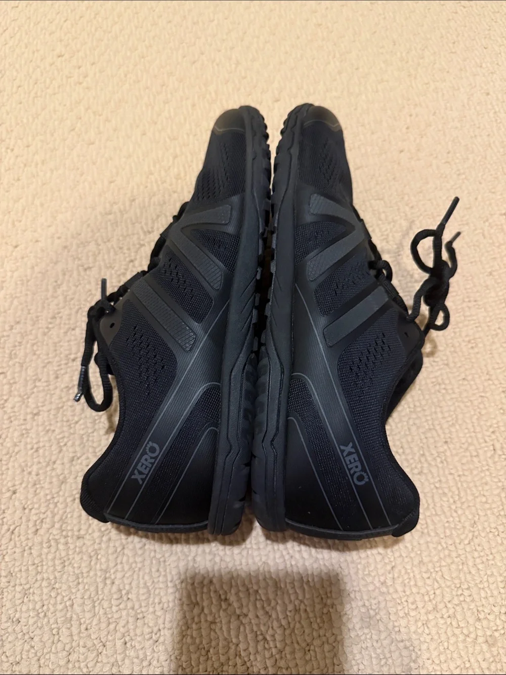 Men's Black Athletic Running Shoes - Comfortable Lace-Up Trainer
